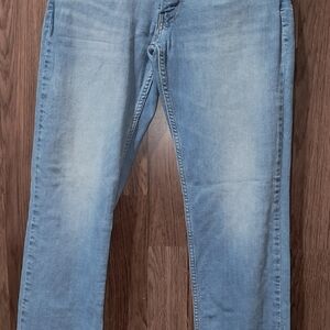 Levi's Men's Classic Light Blue Straight Jeans